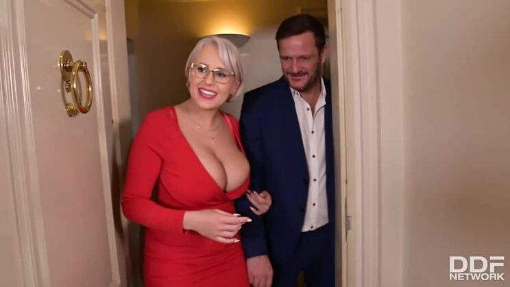 [DDFNetwork] - Valentines Day Lingerie fuck With Sofia Rae And Angel Wicky