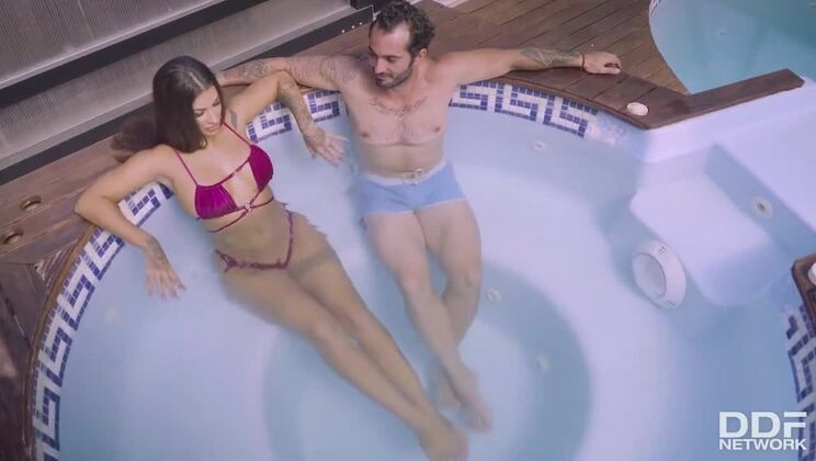 [DDFNetwork] - Big Tits Susy Gala's Poolside Adventure - Susy Gala