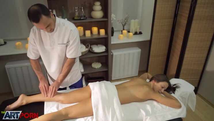 Foxy Di Enjoys Nensi B Medina's Massage