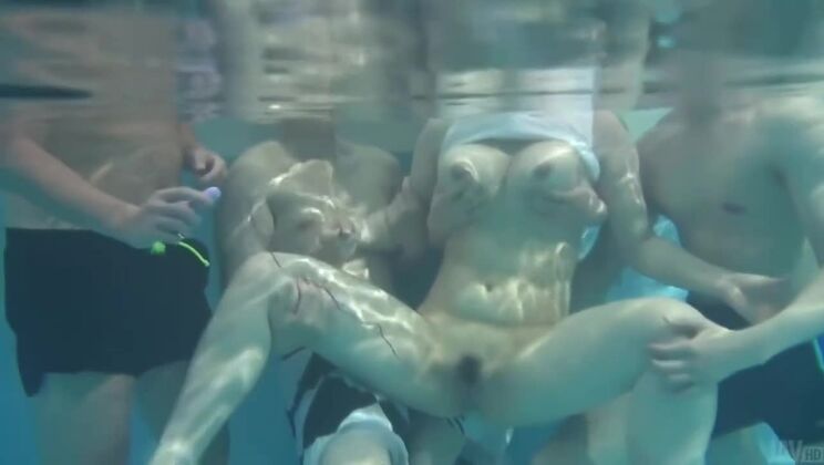 Japanese Big Tits Model Suzuna Komiya Uncensored