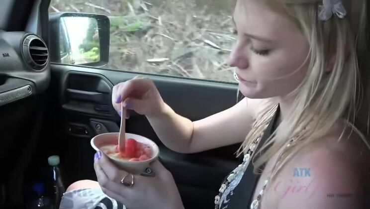 [ATKGirlfriends] - Melody Marks Facial Cumshot on the Bluff - Melody Marks