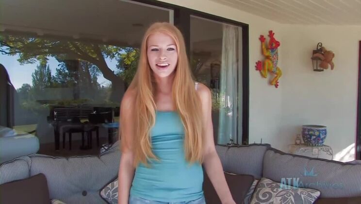 [ATKPetites] - Avril Hall Alone and Naked - Avril Hall - Kelly Klass