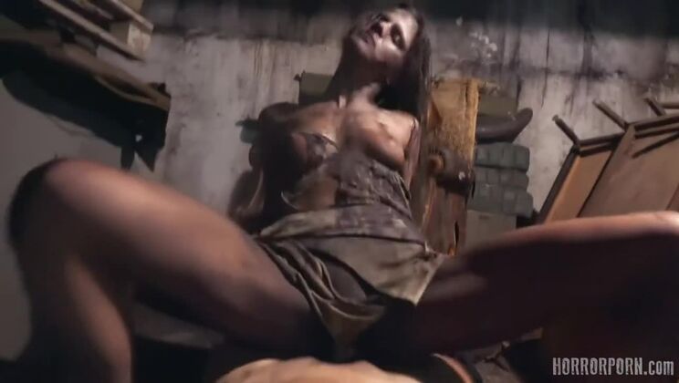 [HorrorPorn] - Horror Porn Exorcist: Deepthroat Fetish - Isiah Maxwell - Little Puck