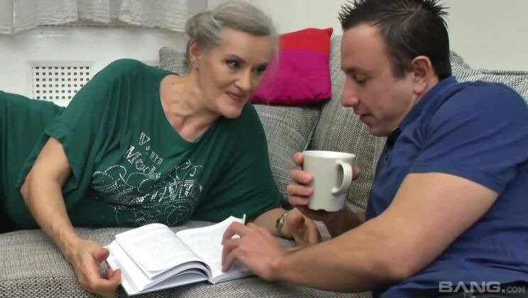 Big Tits Blonde Jozsefne Bodi Loves Facial