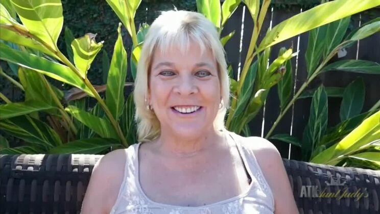 [AuntJudys] - Sindy Silver Casting Her Solo Spell