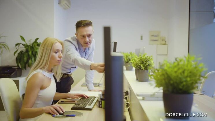 European Babe Angelika Grays Heels