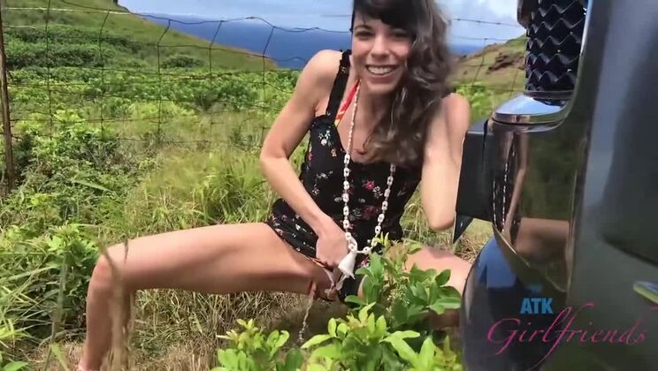 [ATKGirlfriends] - Small Tits Vera King's Hardcore BTS - Lexi Foxy