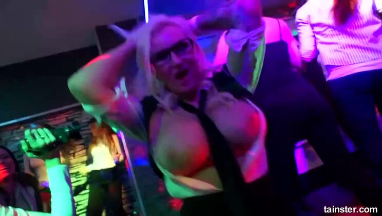 [Tainster] - Teen Girls Victoria Puppy and Ani Black Fox - Blonde and Brunette - Amirah Adara - Gina Gerson - Sienna Day - Loren Minardi - Briana Bounce - Tiffany Doll - Victoria Puppy - Suzy Rainbow - Ani Black Fox - Tiffany Rousso - mia blond - Ketie Sky - Black Fox