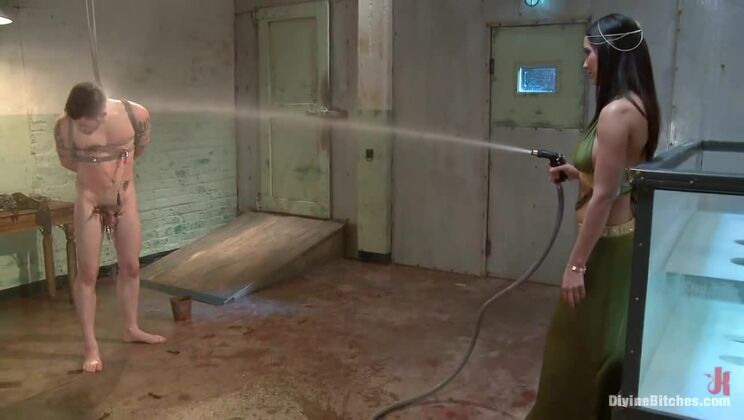 Isis Love's Femdom Reign: Wolf Hudson's Aquaphobia Episode 3