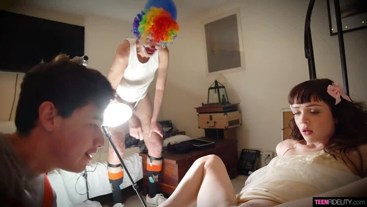 [TeenFidelity] - Wake Up with Aliya Brynn - Morning Sex - Aliya Brynn