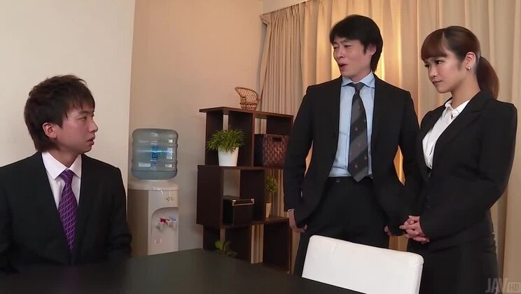  Anju Akane's Spicy Gangbang Experience 