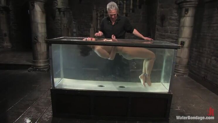 [WaterBondage] - Jandi Lin's BDSM Session - Jandi Lin