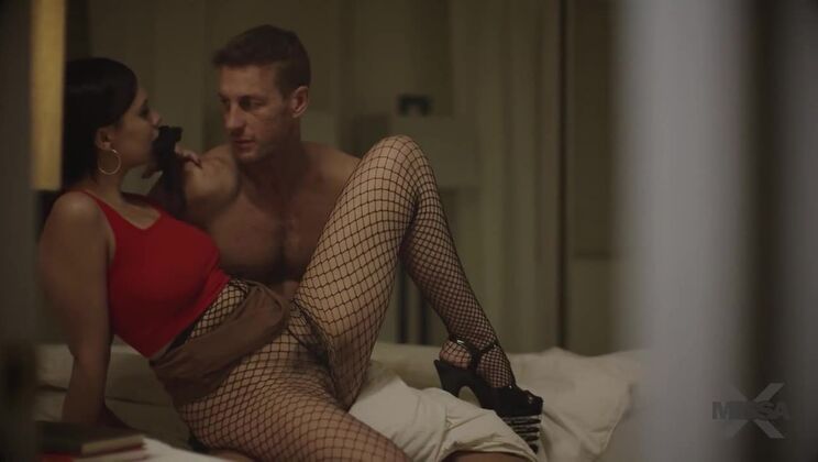 Hairy Violet Starr Gets Fucked