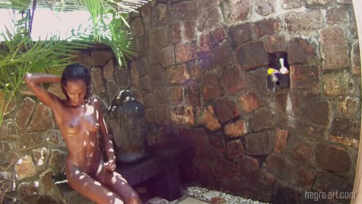 [Hegre] - Valerie Ebony Solo Shave