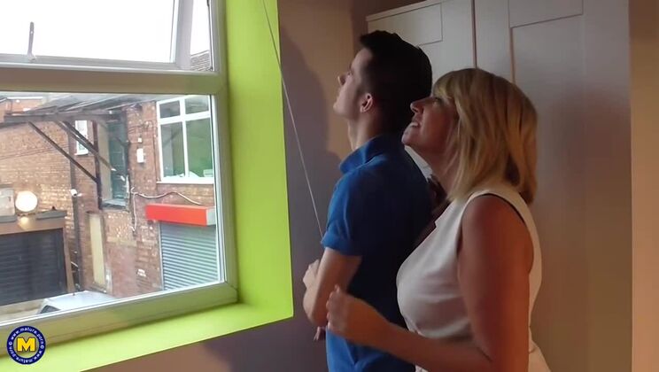 [Mature.nl] - Amy - British Milf Fucking Hard