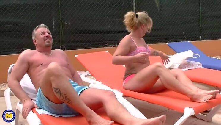 German Lesbians Teresa Lynn and Friend's Sex Toy Fun