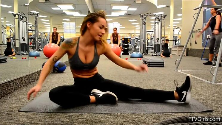 [FTVGirls] - Charlotte's Solo Fingering in The Shower - Abigail Mac - Small Hands