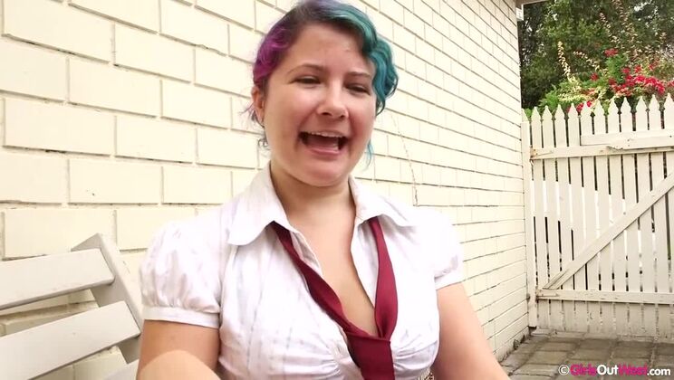 Gala & Nio's Big Tit Pissing Romp