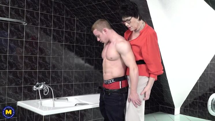 Caught in the Act: Cougar and Toy Boy in Shower