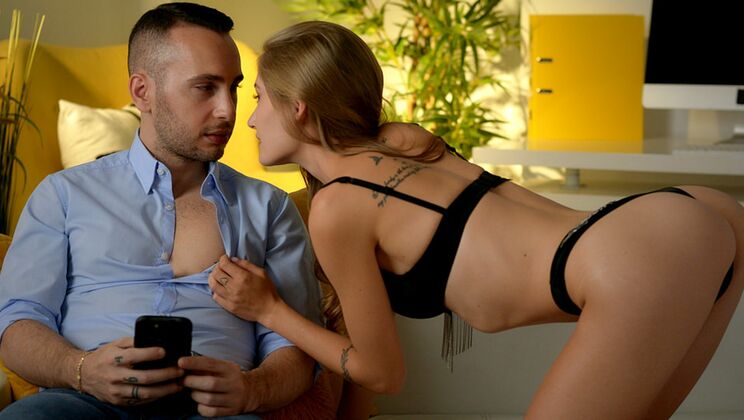 [AssholeFever] - Deepthroat Deluxe Raul Costa