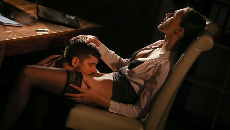 MILF Confessions: Late Night Secrets