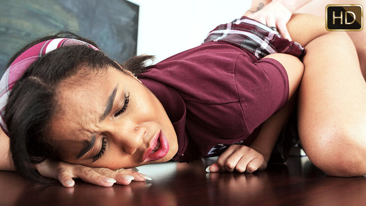 [InnocentHigh] - Teen Schoolgirl Makes It