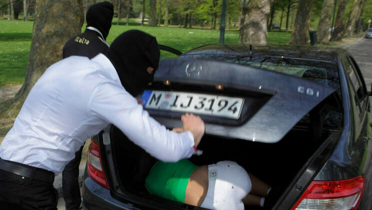 [ElegantRaw] - Debbie White's Brunette Hostage: Anal and Facial Fun - Debbie White