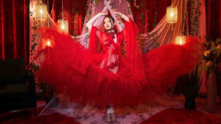 Zac Wild Fucks Lulu Chu