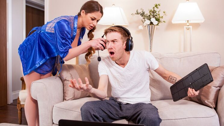 [Brazzers] - Paradise of Big Tits and Gamer Girls - Cathy Heaven - Danny D