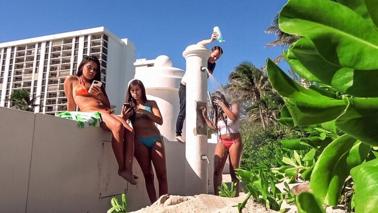 Bubble Butt Shampoo Surprise on the Beach