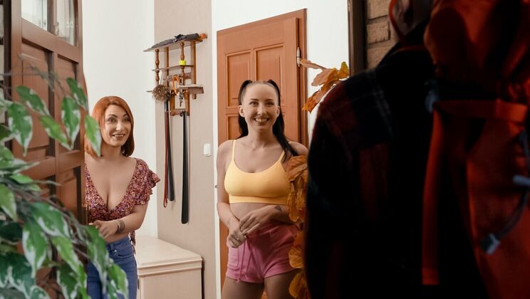 [MomsBangTeens] -  POV Homestay Handjob and Creampie