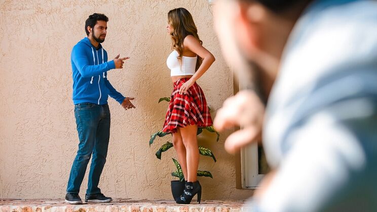 [SneakySex] - Cum On My Tits, Says Latina Nicole - Nicole Rey - Derrick Ferrari