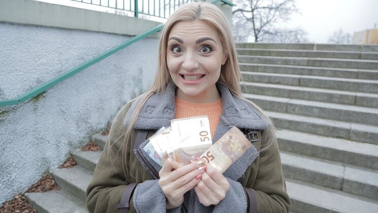 [PublicAgent] - Blonde Russian Girl Loves Deeply