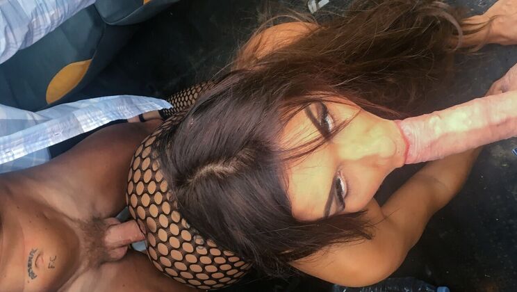 [FemaleFakeTaxi] - Blonde Gets Loud Orgasms from Two Guys - Princess Jas