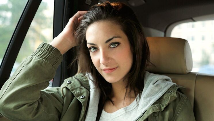 [FakeTaxi] - Taxi Driver Fucks Passenger In Car - Jeremy Stoor