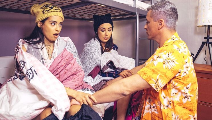 Cumshot Cowgirls in Wet Action