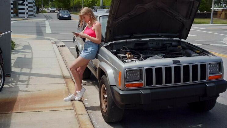 [StrandedTeens] - Blonde Amateur Melody Marks - Brick Danger - Melody Marks