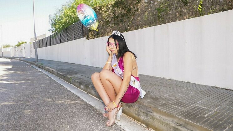 [PublicPickups] - Kitty's Missionary Birthday Madness - Jordi El Niño Polla - Kitty Love