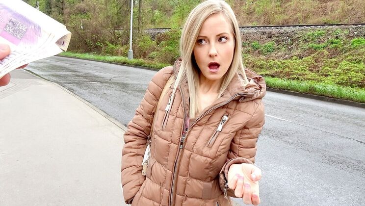 College Girl Facial Cum Outside