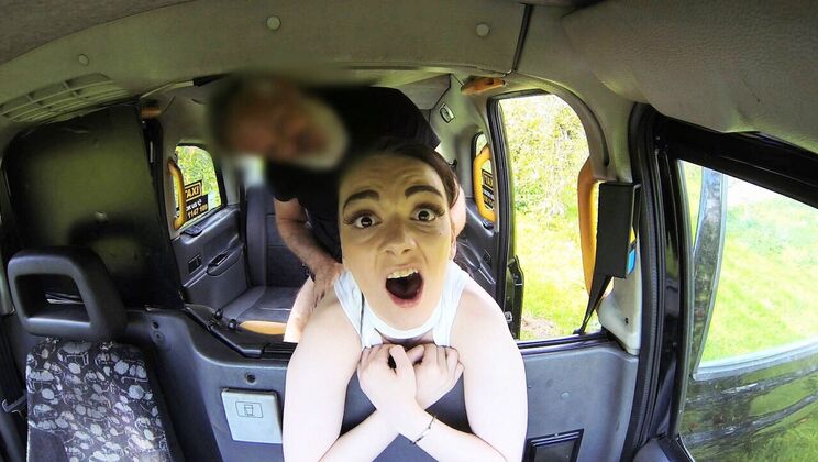 Tight Pussy and Small Tits Action