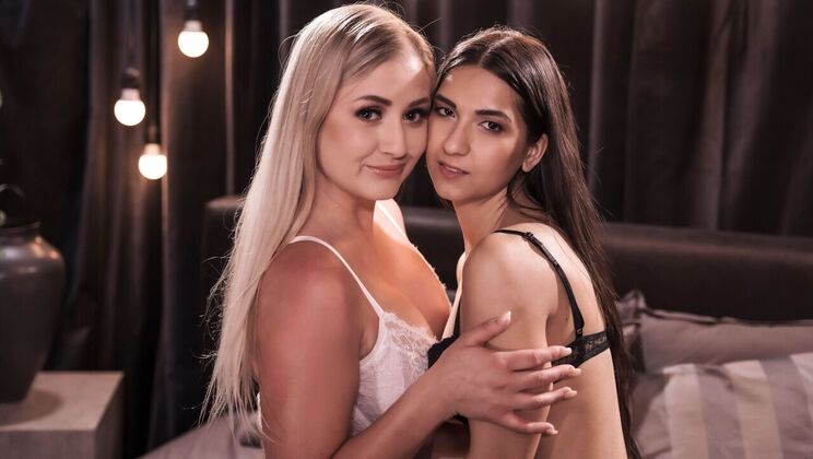 [Lesbea] - Natural Tits Lesbians Cayla And Moona In Action - Cayla Lyons - Moona Snake
