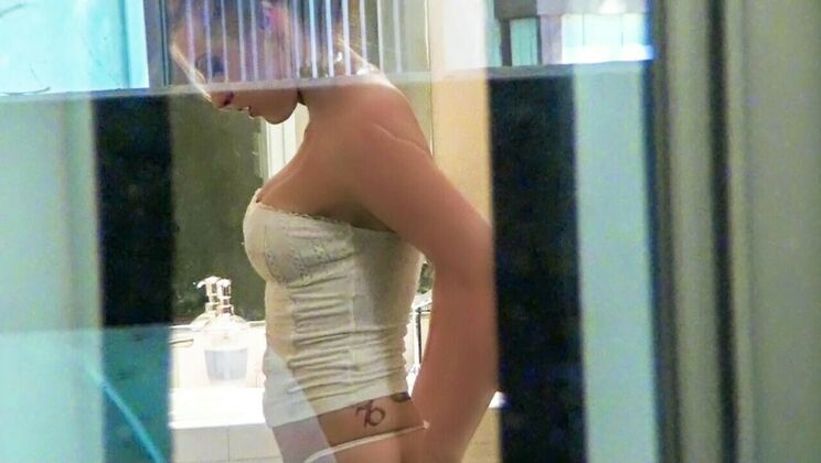 Beachside MILF Fucking