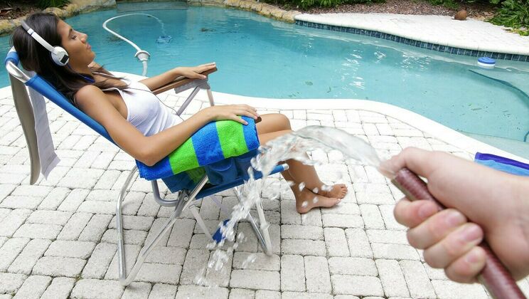 [LatinaSexTapes] -  Shaved Latina Victoria Valencia Gets Cum on Pussy  - Victoria Valencia