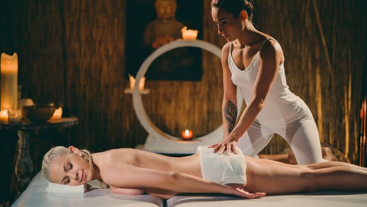 [MassageRooms] - Face Sitting and Fisting Sex with Blonde and Brunette Beauties