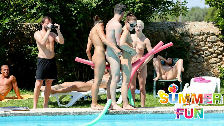 [SummerSinners] - FFM Outdoor Fun with Blonde and Redhead Teens - Chrissy Fox - Blanche Bradburry