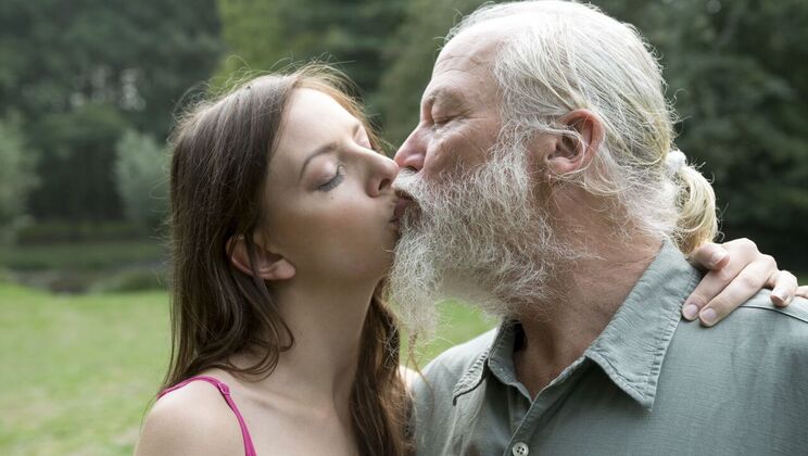 [Oldje] - Brunette Chick Sucking Old Man's Dick - Rebecca Ruby - Bruno