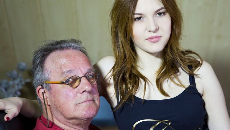 [Oldje] - Alegra Gives Harry A Blowjob And Handjob - Harry - Alegra