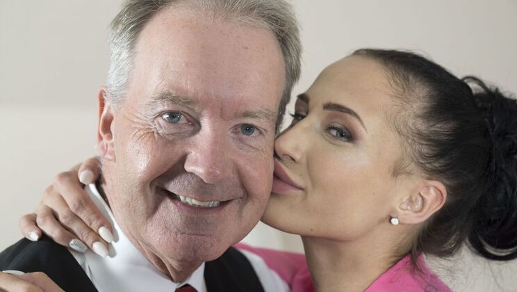 [Oldje] - Cumming Hard with My Assistant