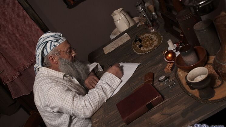 [Oldje] - Gustavo Fucks Linda Brown in Christmas - Gustavo - Linda Brown