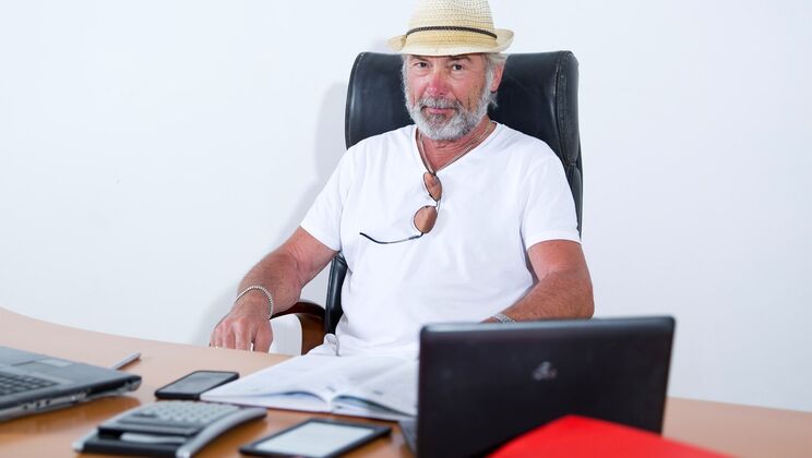 Natural Tits and a Sexy Loan